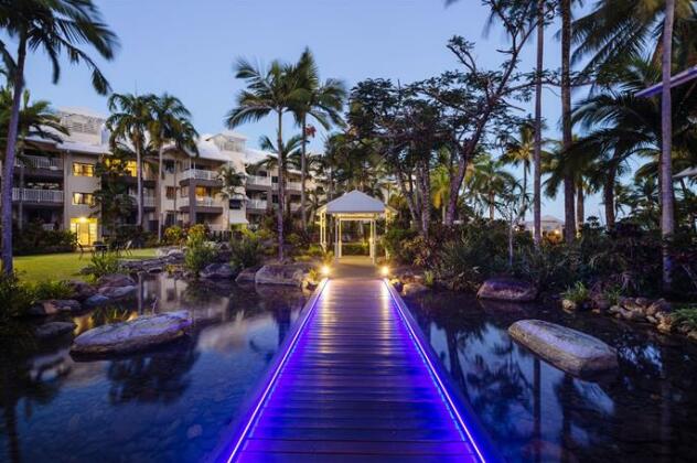 Coral Sands Beachfront Resort - Photo5