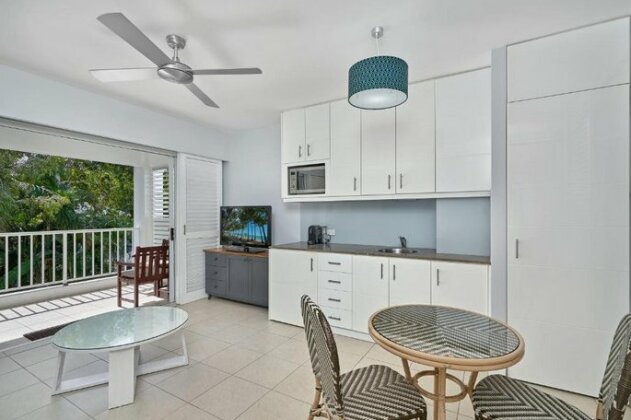 Couples private spa beach getaway - Photo4