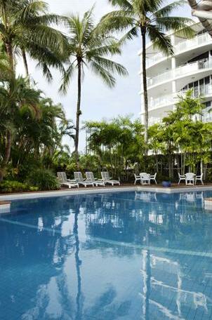 DoubleTree by Hilton Cairns - Photo3