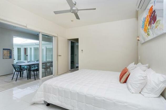 Laguna Retreat - Photo5