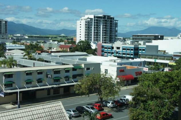 Lake Central Cairns