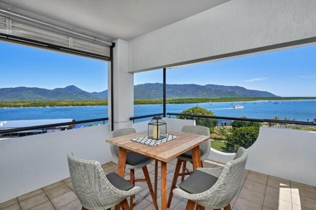 Luxury Cairns Penthouse Apt with Ocean Views 903 - Photo2