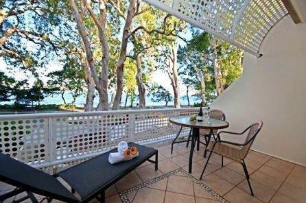 Marlin Waters Beachfront Apartments - Photo5