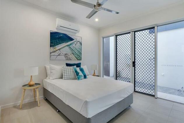 Oceans Edge Holiday Home - Photo3