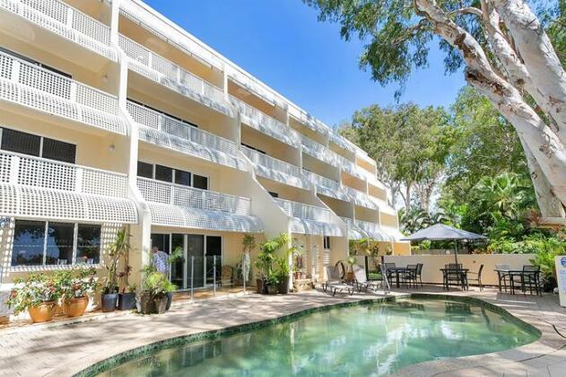 On Palm Cove Beachfront Apartments - Photo3