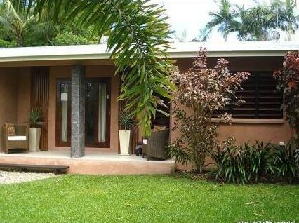 Palm Cove Holiday Homes - Photo4