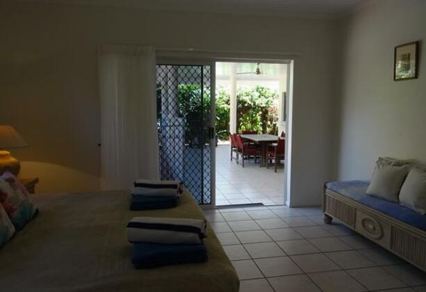 Palm Cove Holiday House - Photo4
