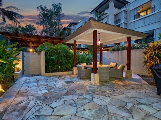Private Sea Temple Apartment with Courtyard 120 - Photo2