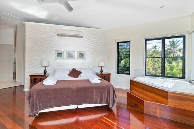 Reeflections Holiday Villas - Photo5