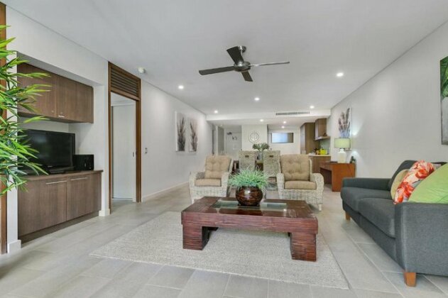 Sea Temple Private Apartments - Photo2