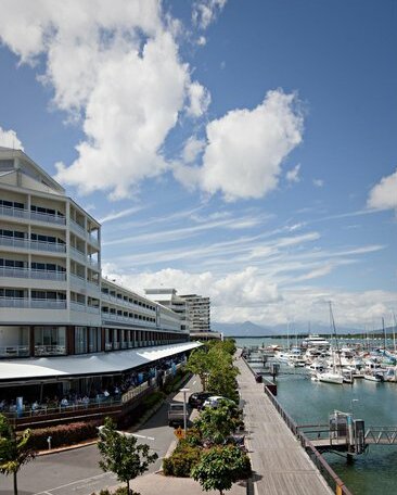 Shangri-La Hotel The Marina Cairns - Photo4
