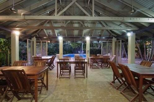 Trinity Beach Club - Photo4