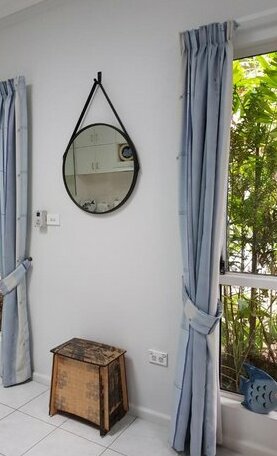Trinity Beach POOLSIDE Apartment - Photo4