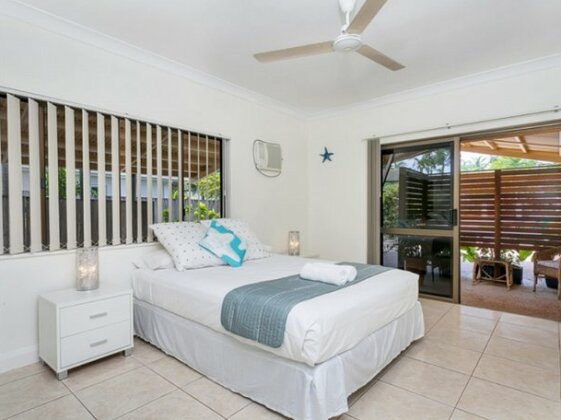 Trinity Breezes at Trinity Beach - Photo4