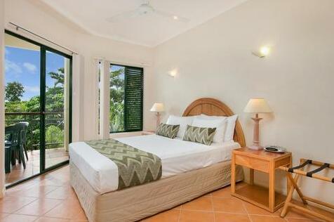 Tropic Towers Apartments - Photo3
