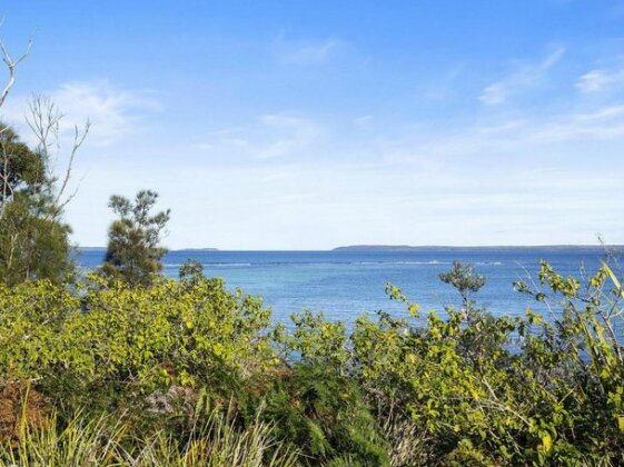 Crystal Blue - views across the bay - Photo5