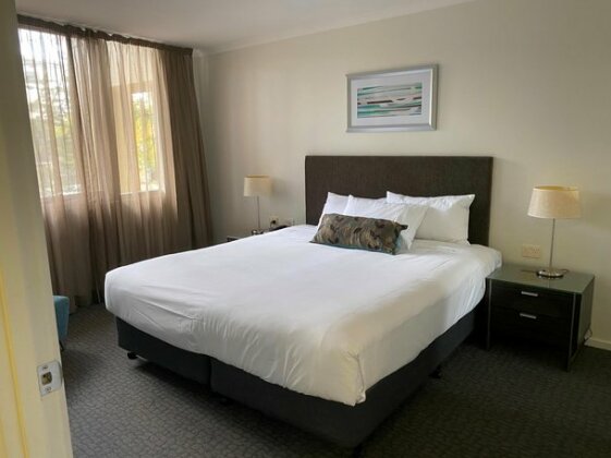 Pacific Suites Canberra - Photo4