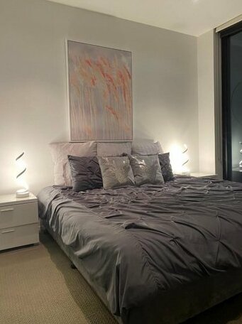 @Realm Modern Executive Apartment 1br Wine Wifi Secure Parking Canberra - Photo3