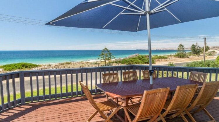 Sandy Feet - 31 Gold Coast Drive - Photo2
