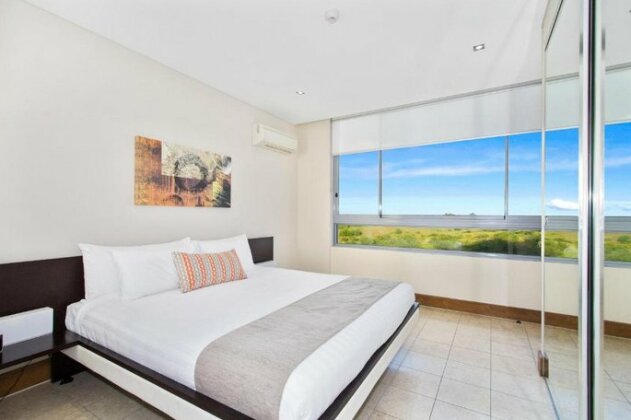 Self contained 2 bed Luxury Apartment - Photo2