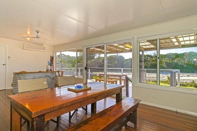 Lobster Cottage - Sawtell NSW - Photo3