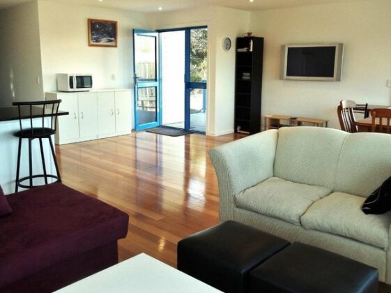 25 Bradley Drive - Photo3