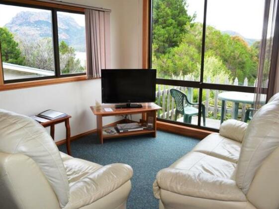 Coles Bay Waterfronter 2 - Photo4