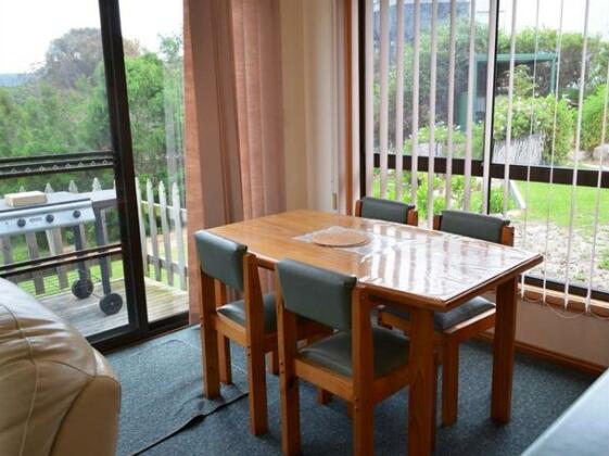 Coles Bay Waterfronter 2 - Photo5