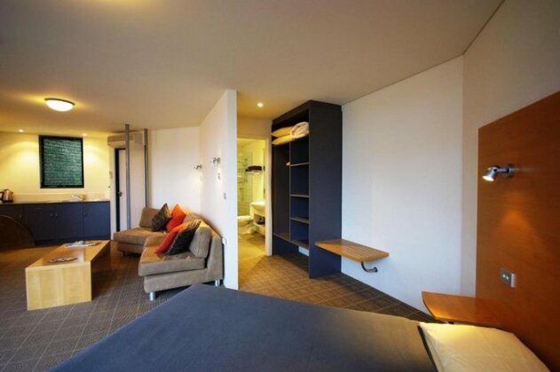 Edge of the Bay Resort - Photo5