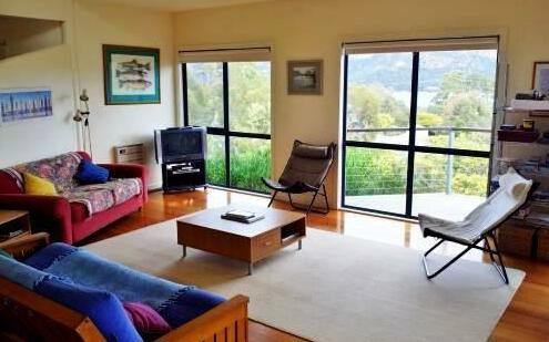 Freycinet Rentals - Photo2