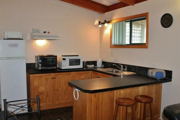 Freycinet Timber Cottage 1 - Photo4