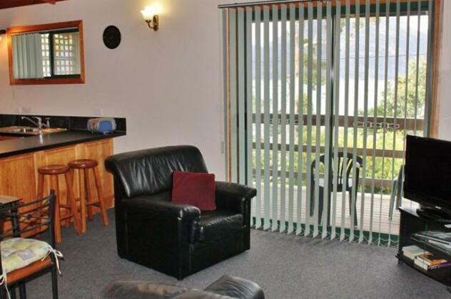 Freycinet Timber Cottage 1 - Photo5