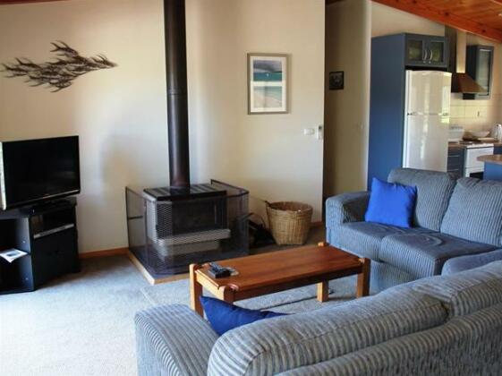 Hazards House - Photo2