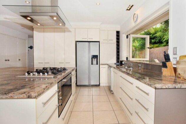 11 Dalmor Court Coolum Beach - Pet Friendly Linen Supplied 500 Bond - Photo2