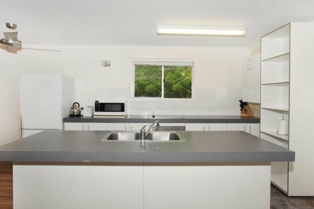 20 Scrub Road Coolum Beach - Pet Friendly Linen Included - Photo4