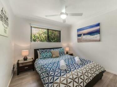 Coolum Waves Pet Friendly Holiday House