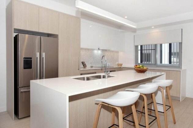 Drift Apartments unit 406 - NEW LISTING - Photo4