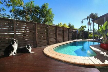 Relax @ Coolum 16 Seamist Circuit - Pet Friendly Linen Included 2 NIGHT MIN AVAILABLE