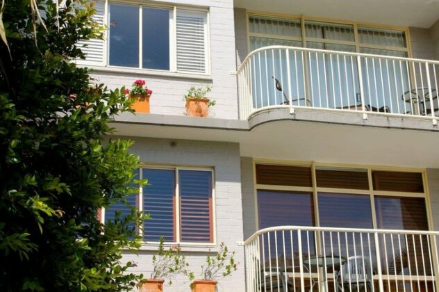 Surf Dance Apartments - Photo4