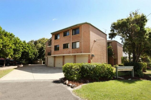 Unit 7 Belander Court 34 Perry Street Coolum Beach AIR CONDITIONED 400 BOND LINEN SUPPLIED