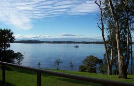 Anne's Waterfront Haven B&B