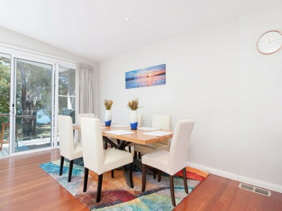 The Seahorse 137 Government Road - Photo5