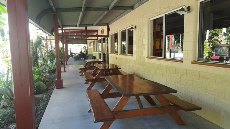 Cow Bay Hotel Motel - Photo2