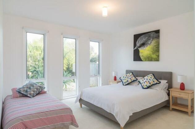 Currawong Close - Pool & Alfresco - Rejuvenate Stays - Photo4