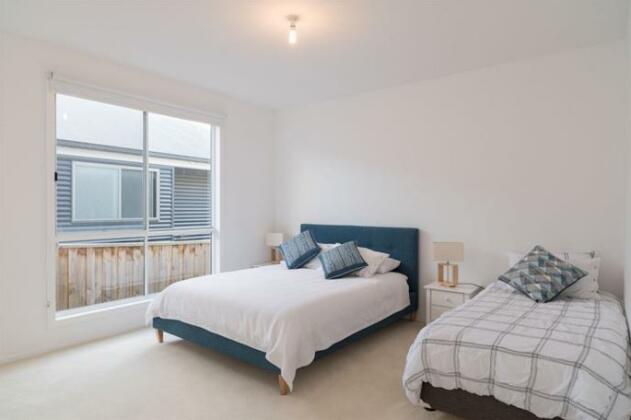 Currawong Close - Pool & Alfresco - Rejuvenate Stays - Photo5
