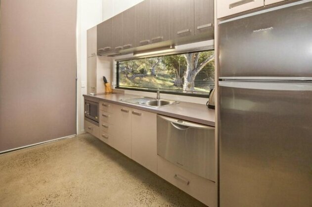 Ecocrackenback 19 'Sustainable luxurious chalet close to the slopes ' - Photo2