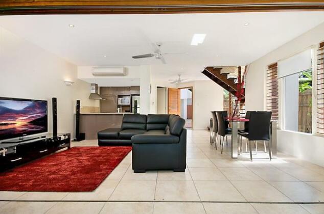 Port Douglas Accommodation - 5 Templemoon - Photo2