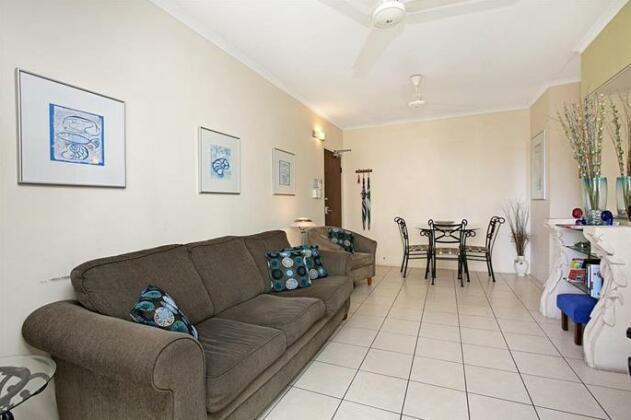 10 Colonial Court - Photo2