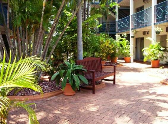Coconut Grove Holiday Apartments - Photo2