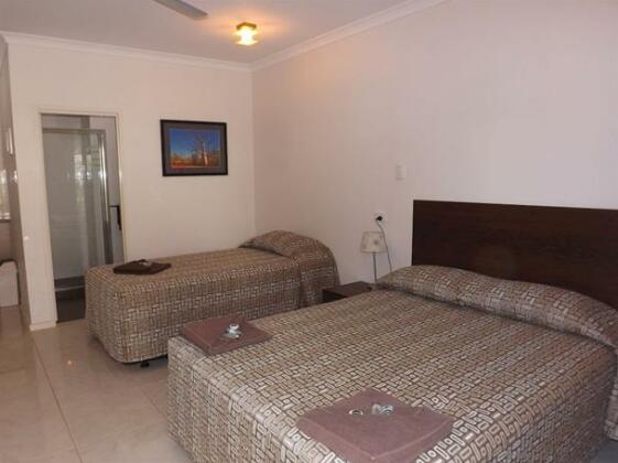 Derby Lodge Self Contained Apartments - Photo2